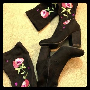 NWT Carlos Santana over-the-knee tapestry boot